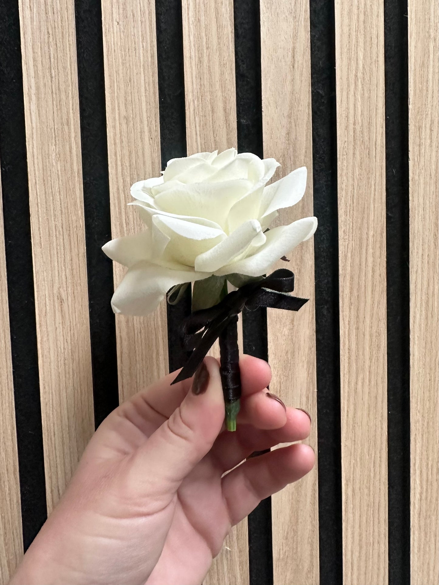 Rose Buttonhole Set - Best seller