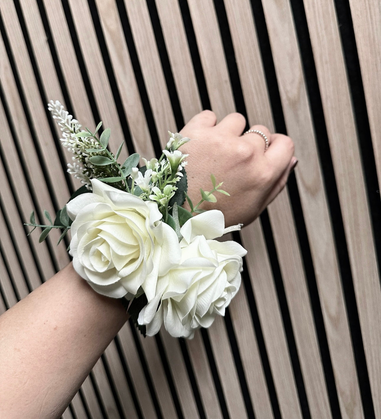 Rose wrist corsage