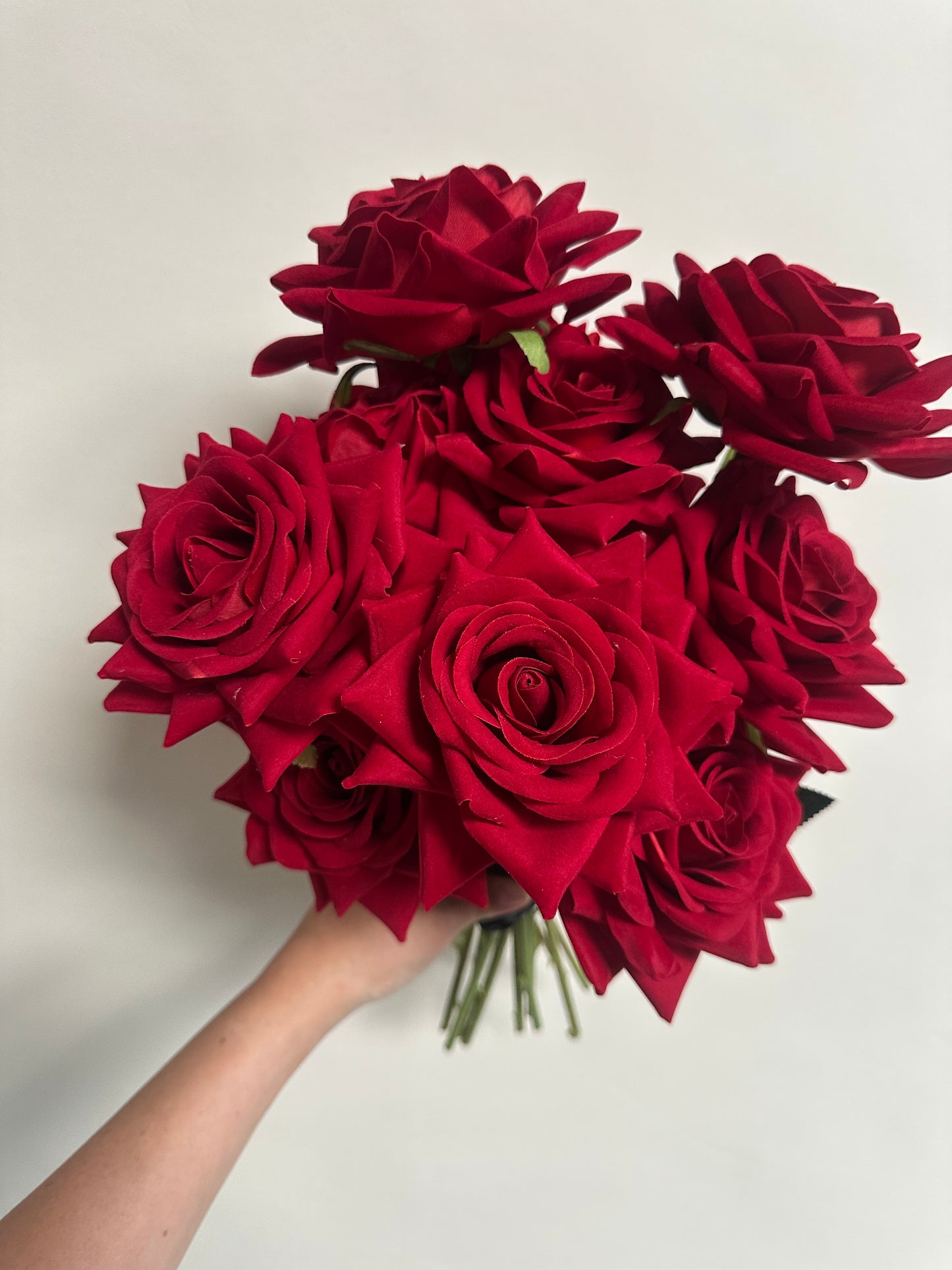 12 Luxury Velvet Red Rose Bridal Bouquet