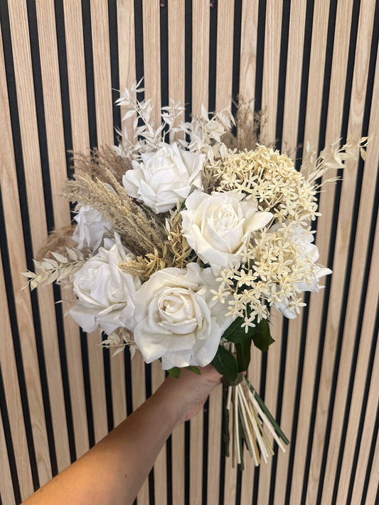 Boho bridal bouquet with pampas